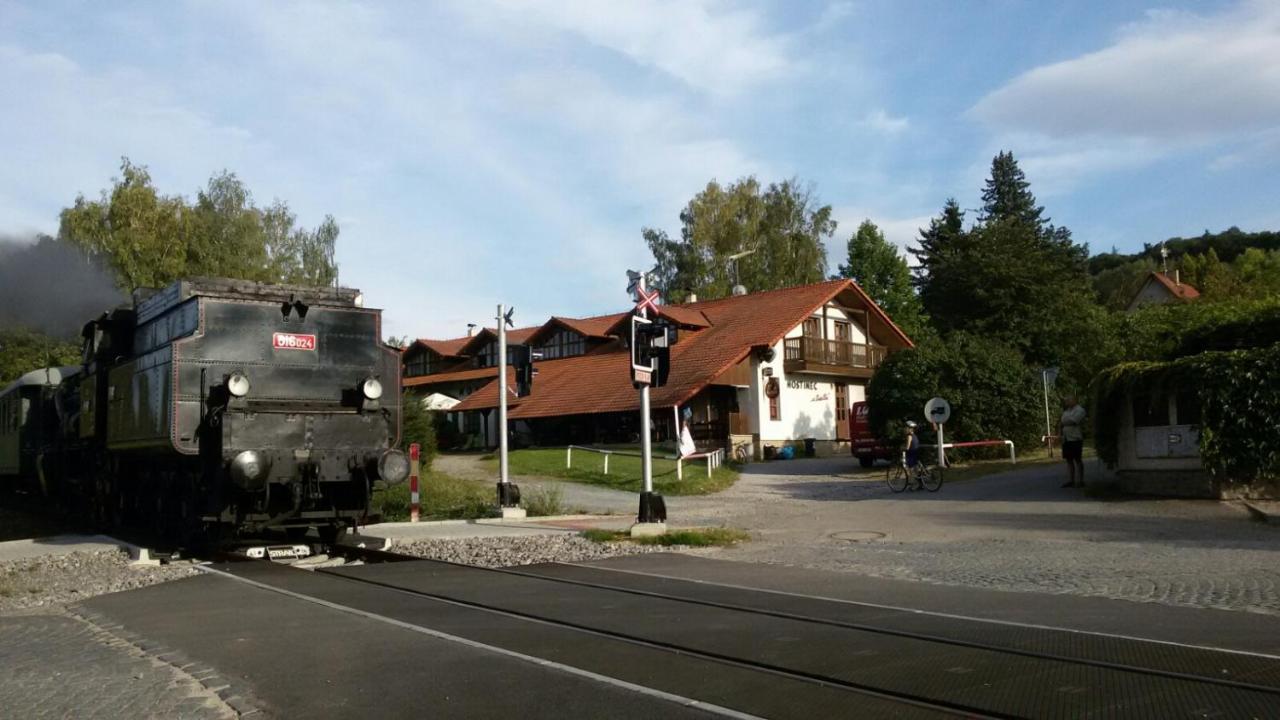 Hvezdonice Hostinec U Kuzelku Kültér fotó